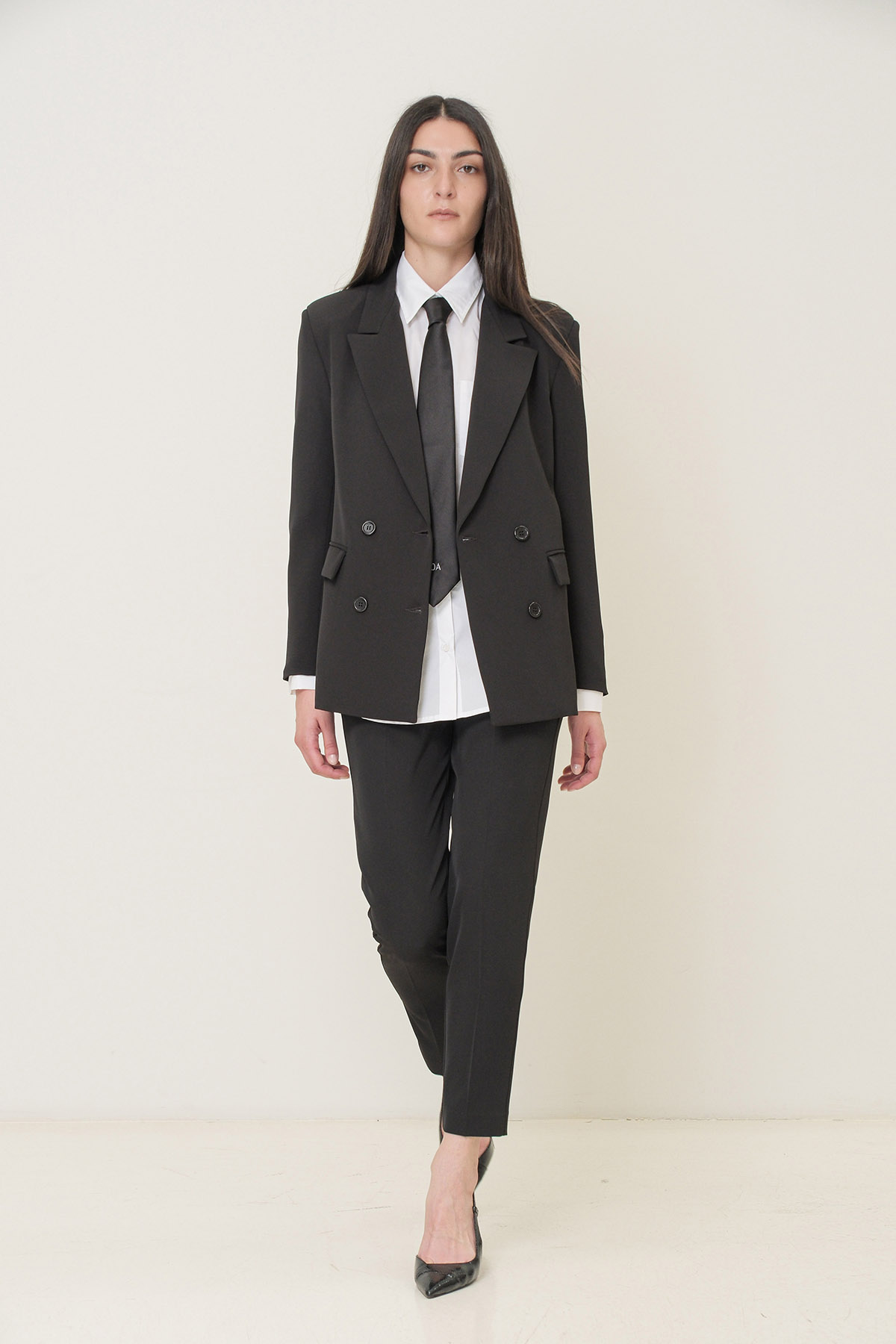 PANTALONI A SIGARETTA IN CREPE - immagine 2