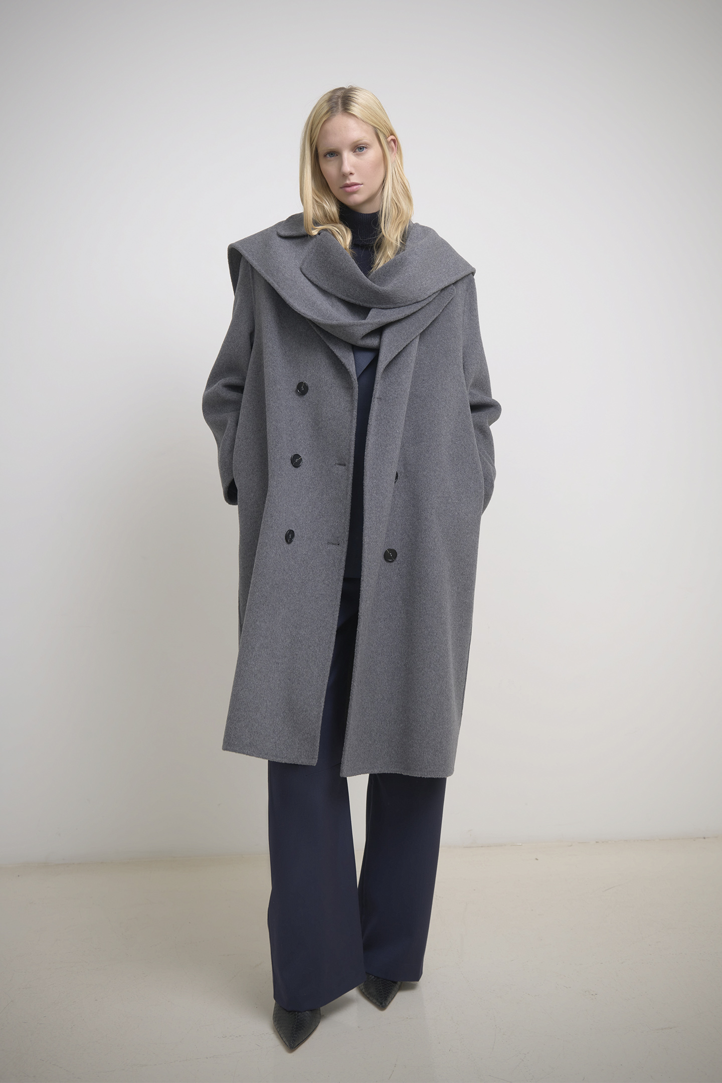 CAPPOTTO IN PURA LANA CON DOPPIO STRATO - immagine 3