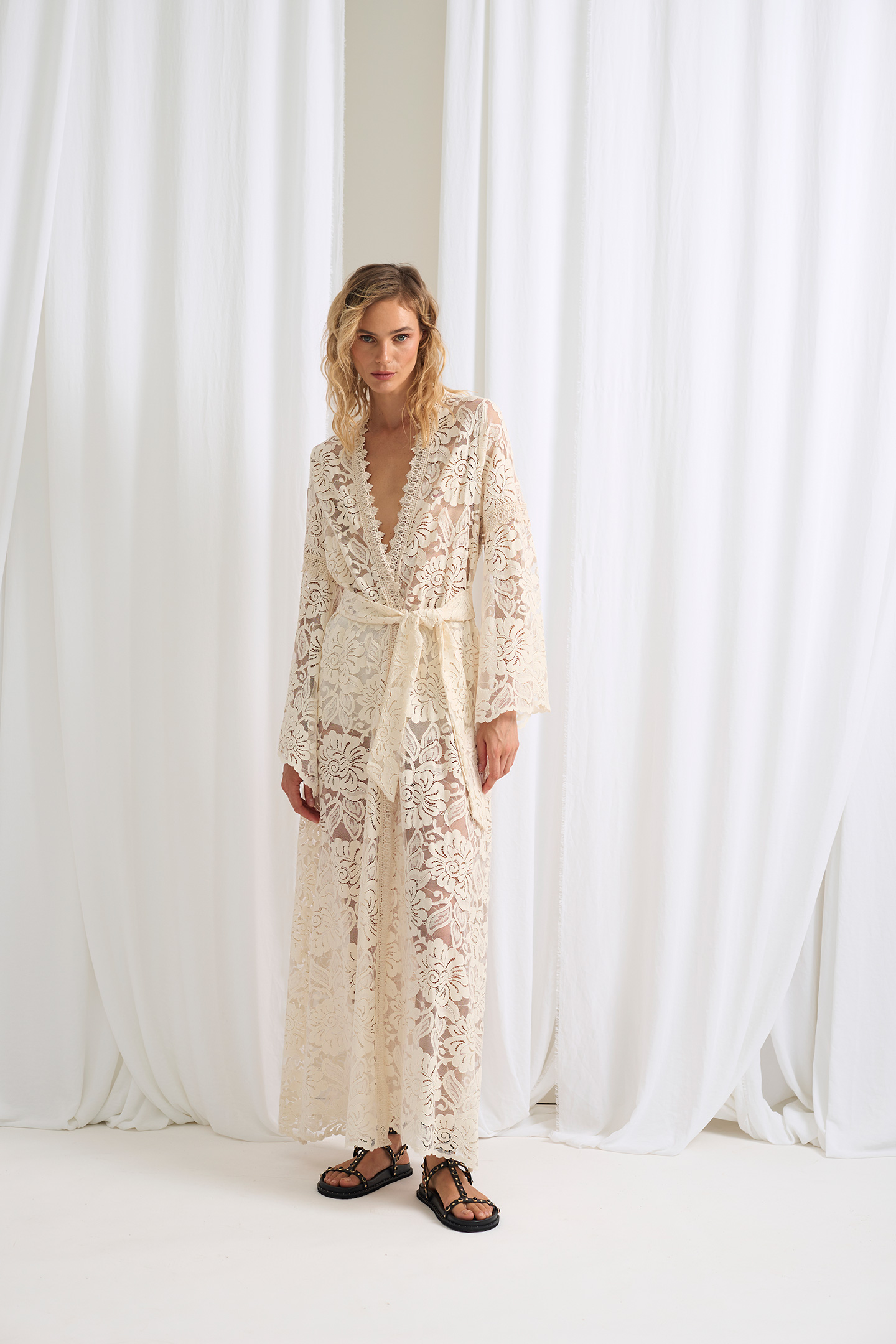 MAXI KIMONO IN MACRAMÉ LACE - Image 2