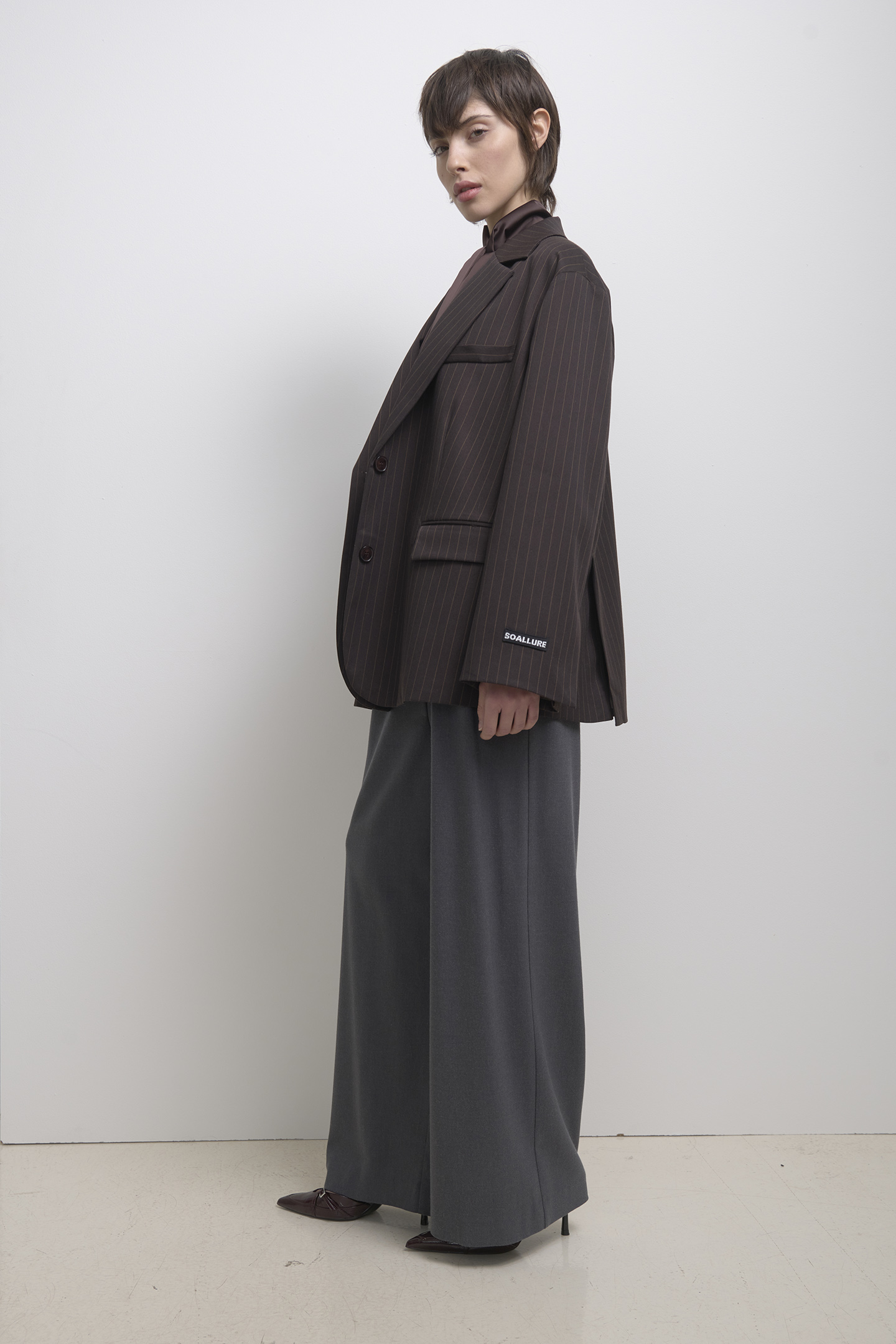 BLUSA CON COLLO A SCIARPA IN RASO - immagine 4