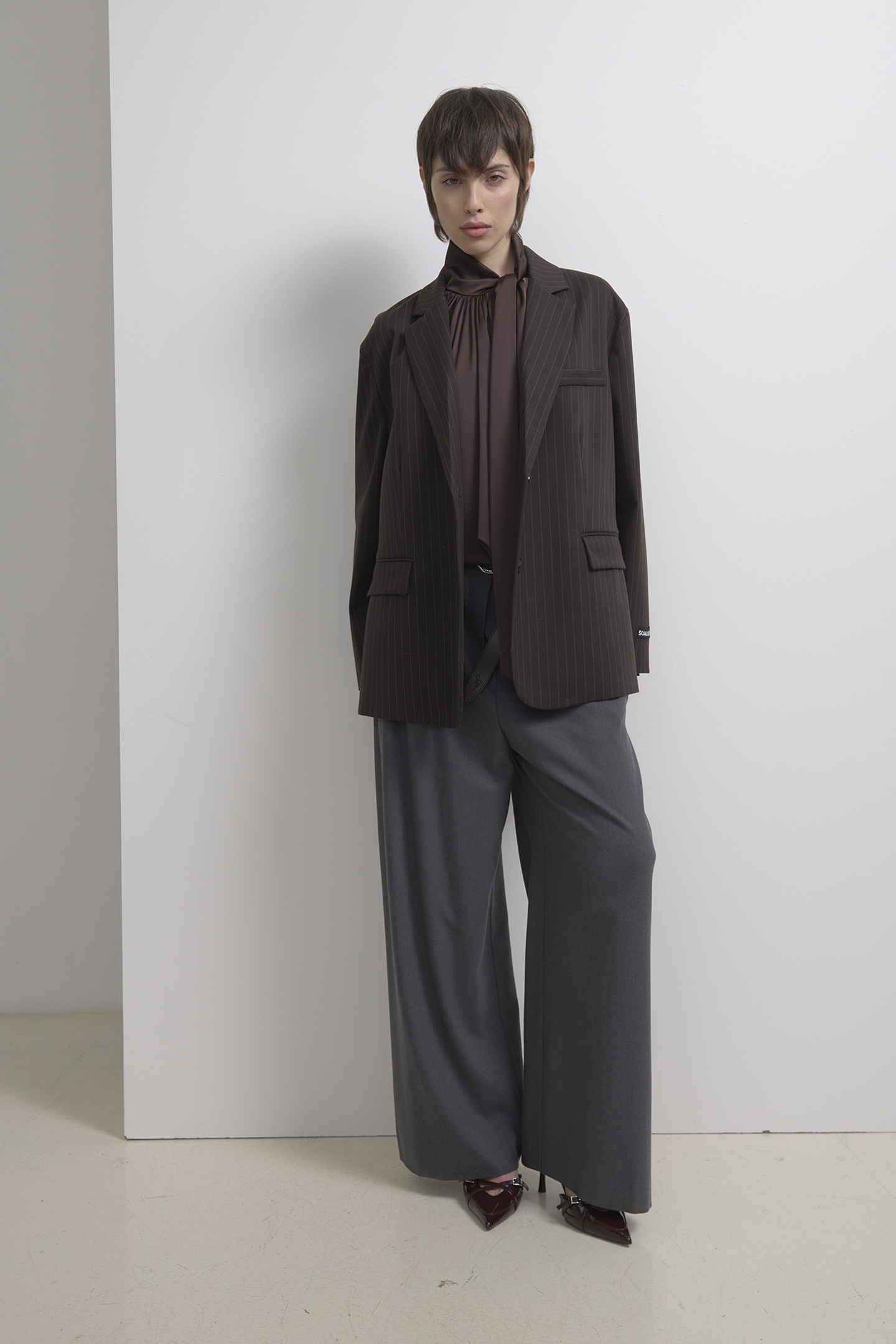 BLUSA CON COLLO A SCIARPA IN RASO - immagine 3