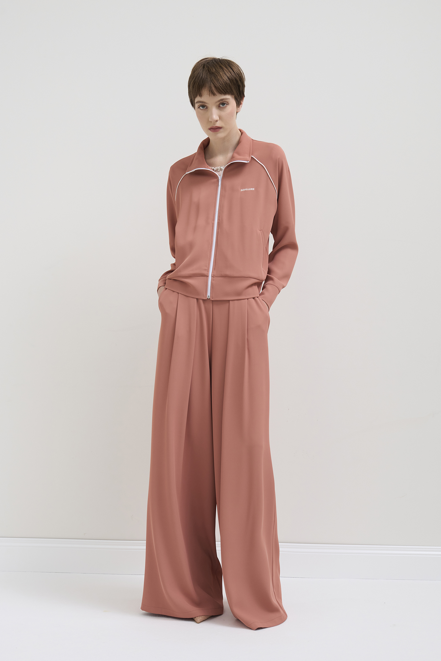 PANTALONI PALAZZO CON PINCES - immagine 2