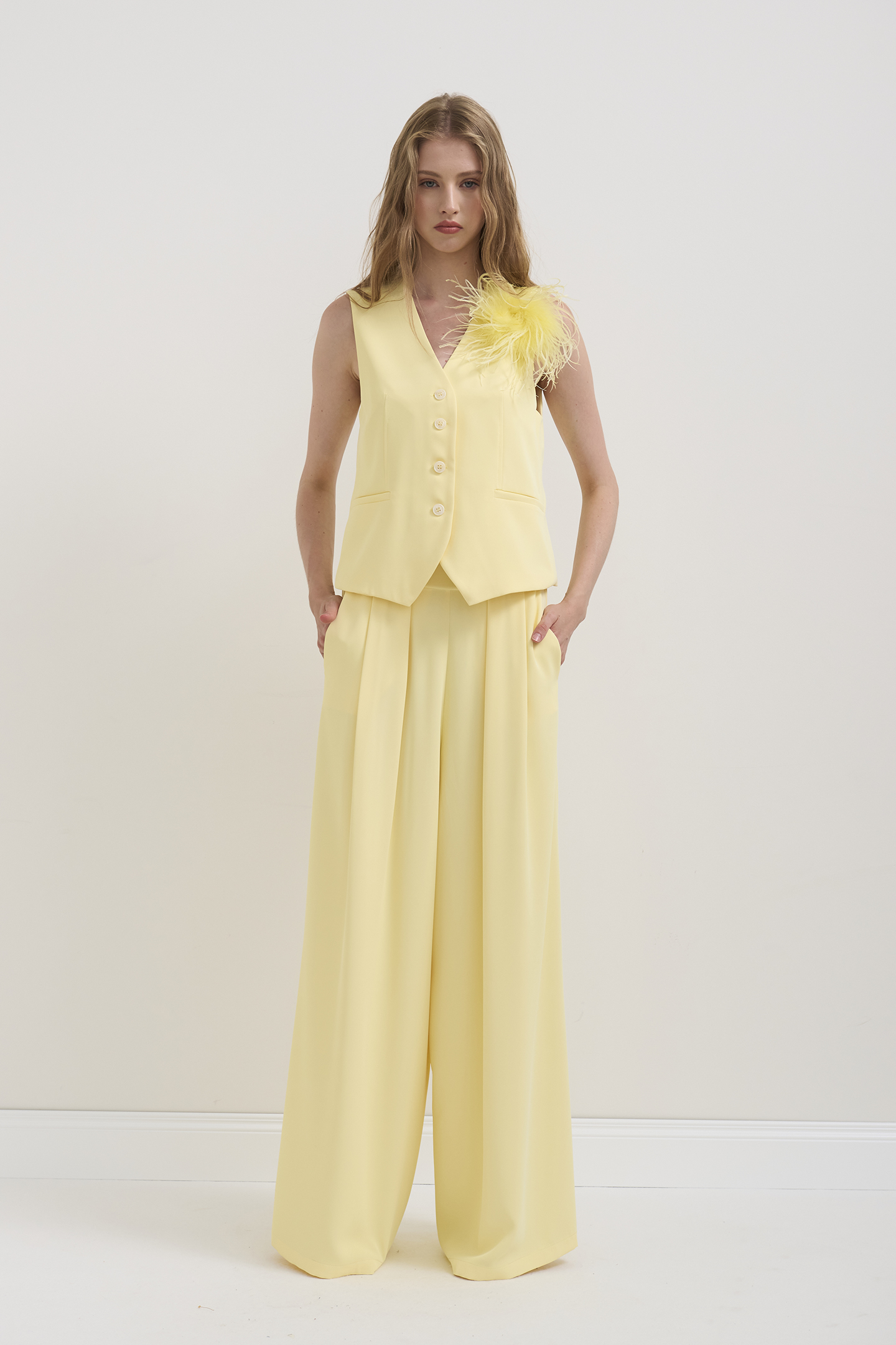 PANTALONI PALAZZO CON PINCES - immagine 3