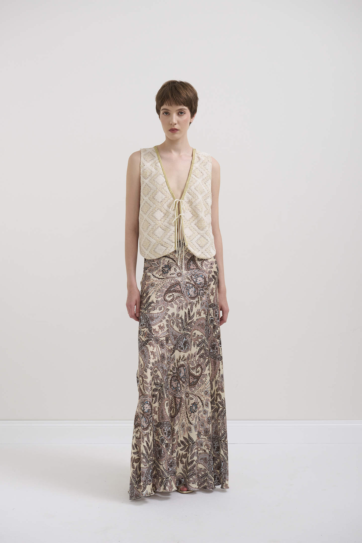 GILET JACQUARD CON MOTIVO A ROMBI - immagine 2