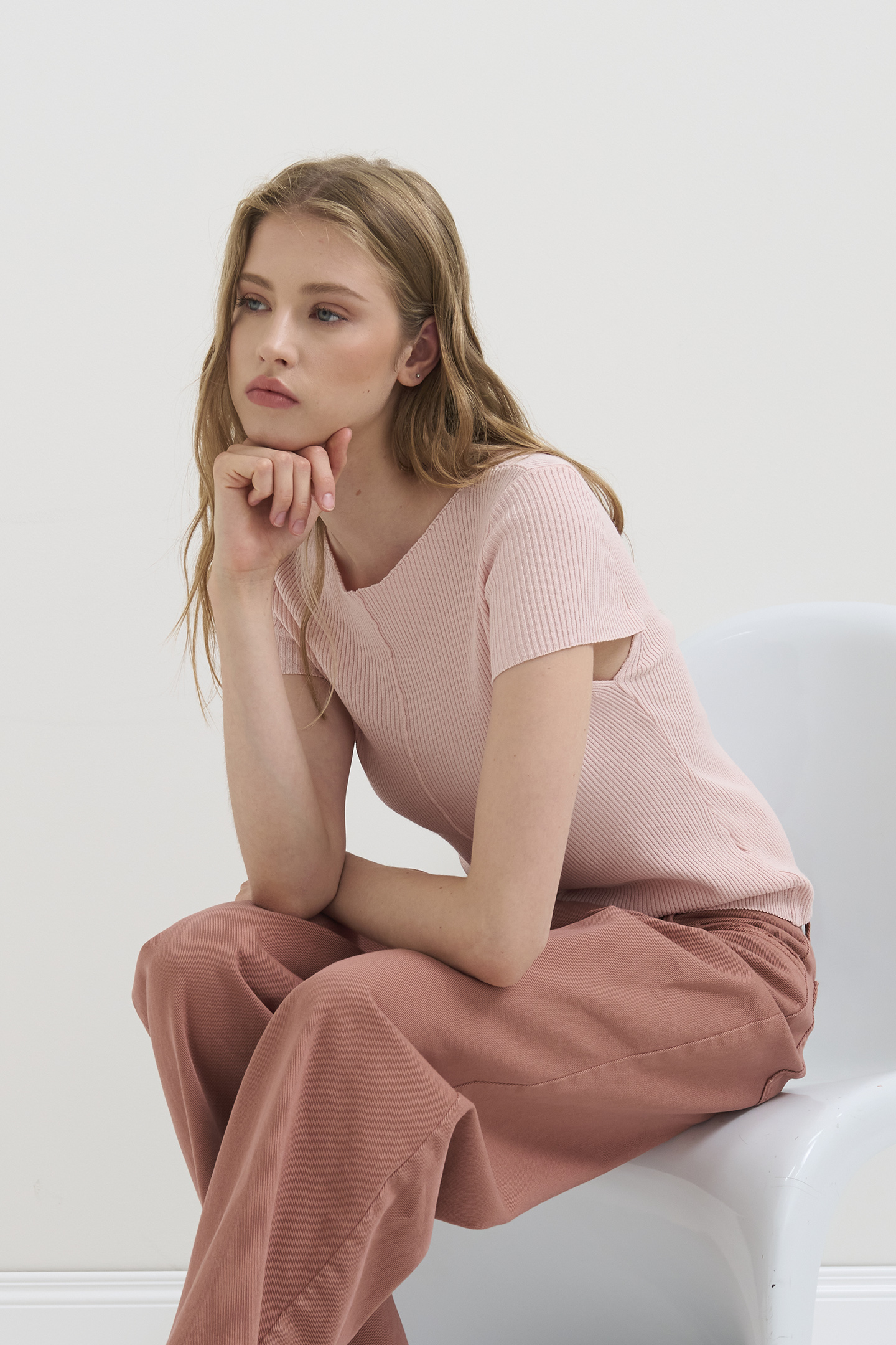 TOP IN MAGLIA A COSTINE - immagine 2